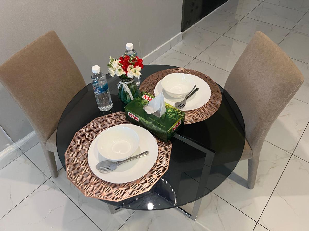 The Platinum Klcc By Infinity Pool Apartment Куала Лумпур Екстериор снимка