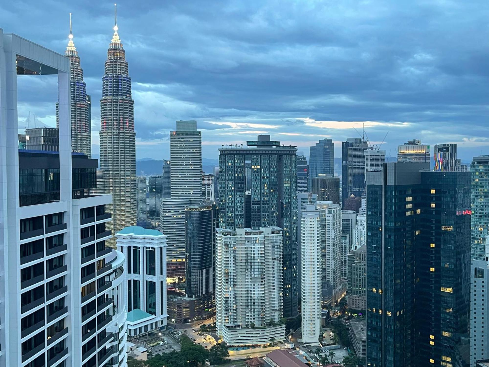 The Platinum Klcc By Infinity Pool Apartment Куала Лумпур Екстериор снимка